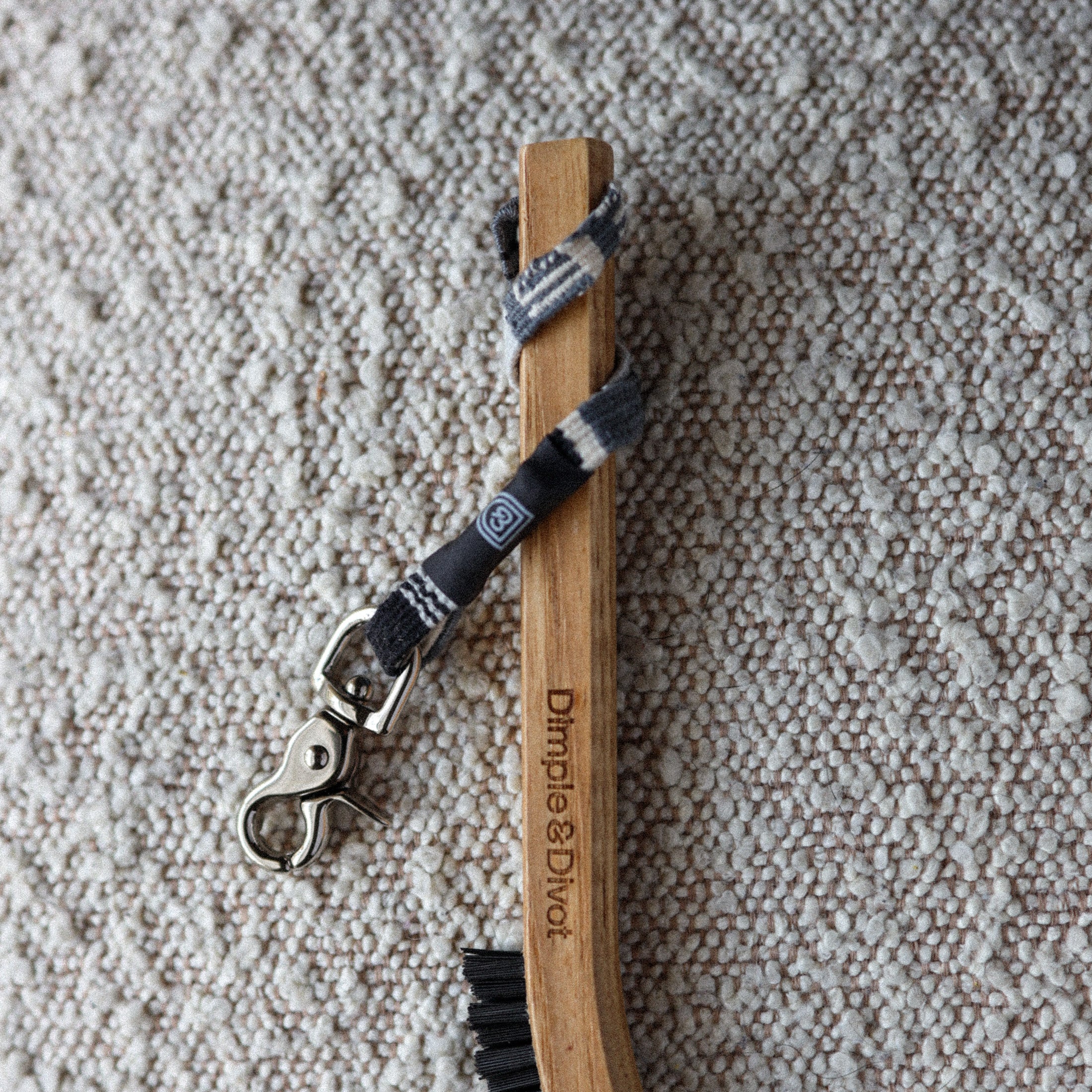 Artisans Mayan Brush - Black