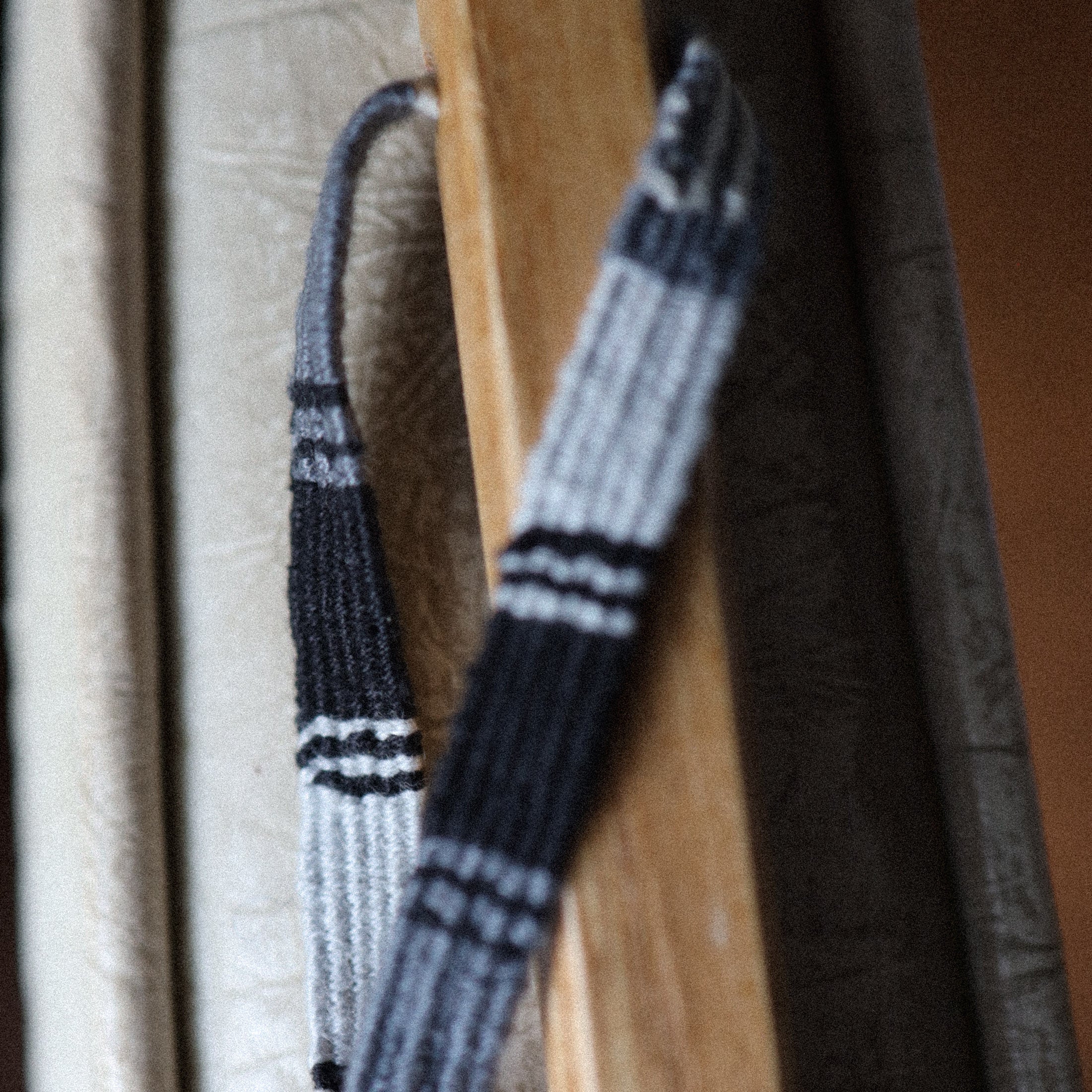 Artisans Mayan Brush - Black