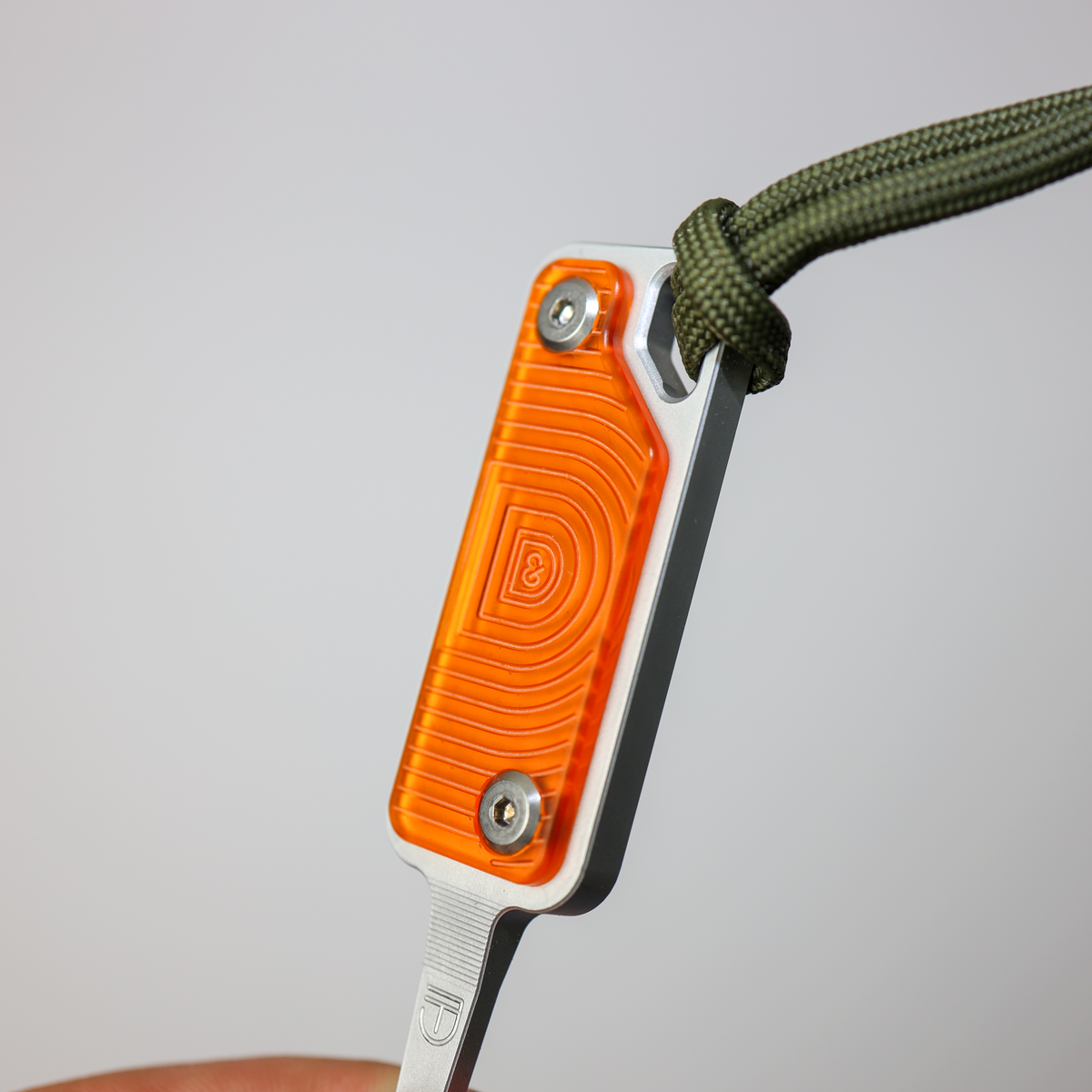 Every Round Carry Divot Tool