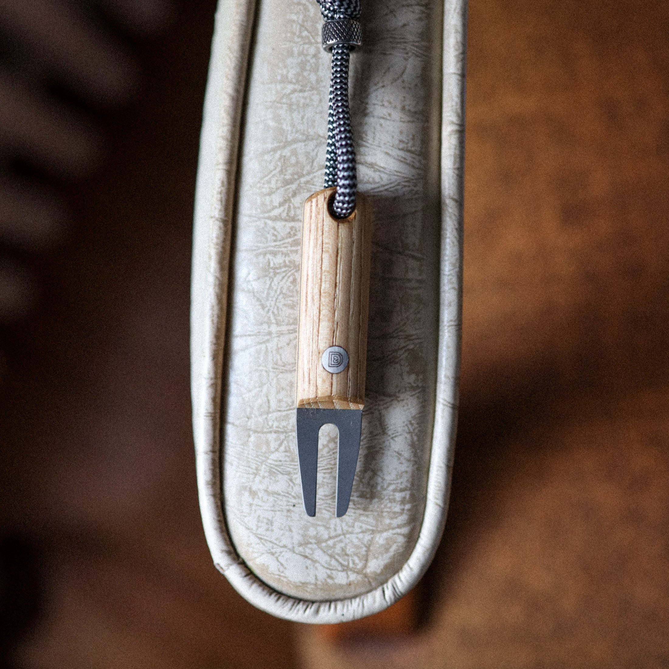 Hickory ERC Divot Tool