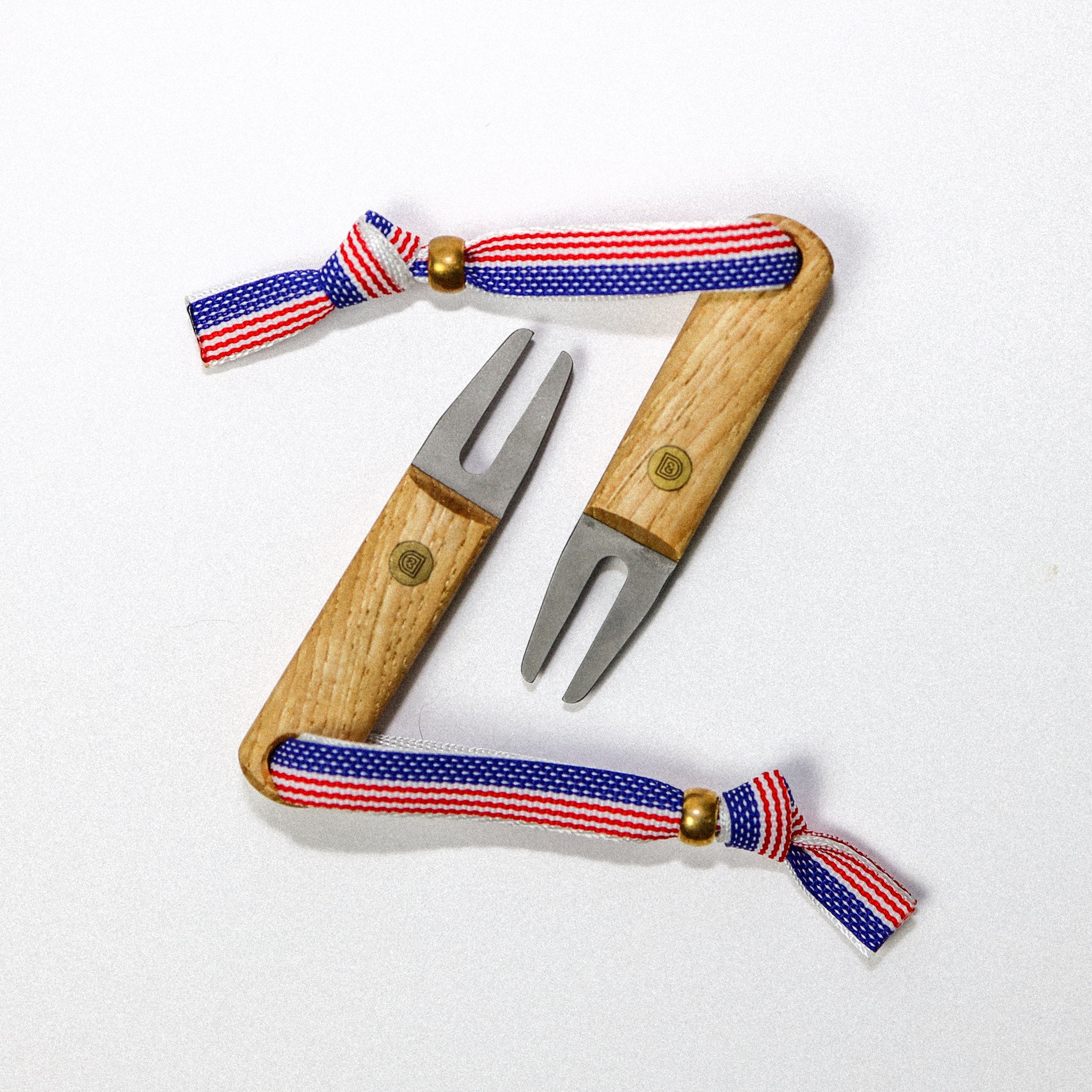 U.S.A. Hickory Divot Tool