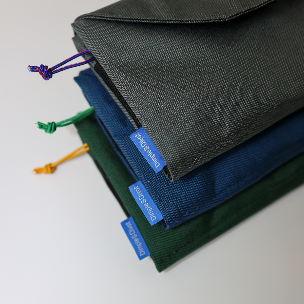Essentials Pouch - Smoke